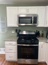 414 Wyndhurst Dr in Coraopolis, PA - Building Photo - Building Photo