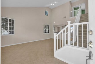 101 Johnson Ln in Martinez, CA - Building Photo - Building Photo