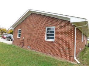 1540 Nixonton Rd in Elizabeth City, NC - Building Photo - Building Photo