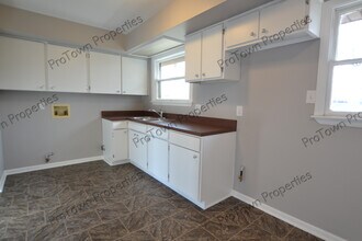 2214 Madonna Ave in Joliet, IL - Building Photo - Building Photo