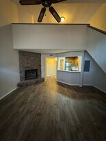 105 Summit Dr SE in Jacksonville, AL - Building Photo