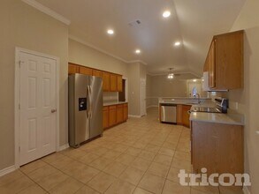 733 Stribling Cir in Azle, TX - Building Photo - Building Photo