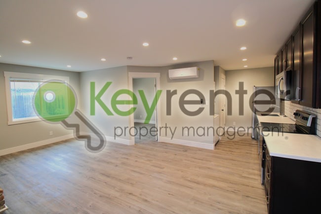 2457 39th Ave in Sacramento, CA - Building Photo - Building Photo