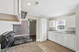 2224 Poplar St in Dallas, TX - Building Photo