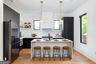 239 Lowry St NE in Atlanta, GA - Building Photo - Building Photo