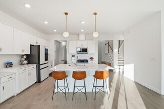 18579 Ives Dr in Estero, FL - Building Photo - Building Photo