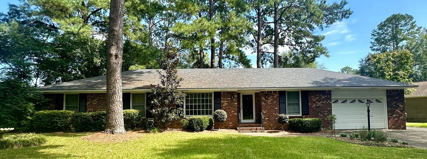 2370 Clematis Trail in Sumter, SC - Building Photo