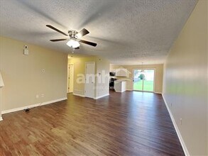 1217 Walker Springs Dr in Columbus, OH - Building Photo - Building Photo
