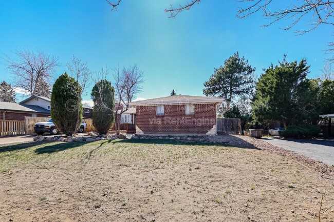 287 Troy St in Aurora, CO - Building Photo - Building Photo