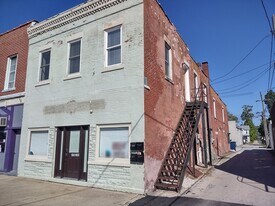213 N Water St in Wilmington, IL - Building Photo