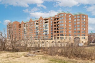 Harbor View Condominiums Apartments