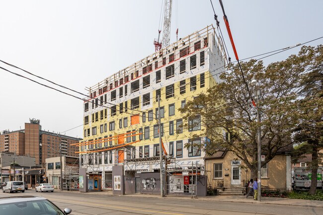 252 Parliament St in Toronto, ON - Building Photo - Primary Photo