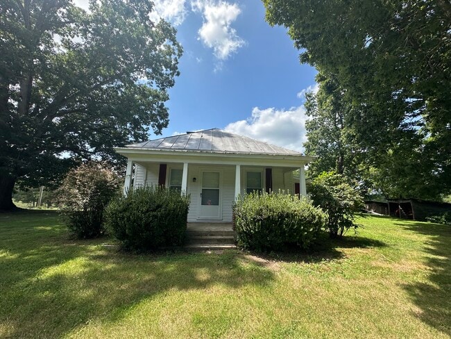 property at 1483 Hickory Creek Rd