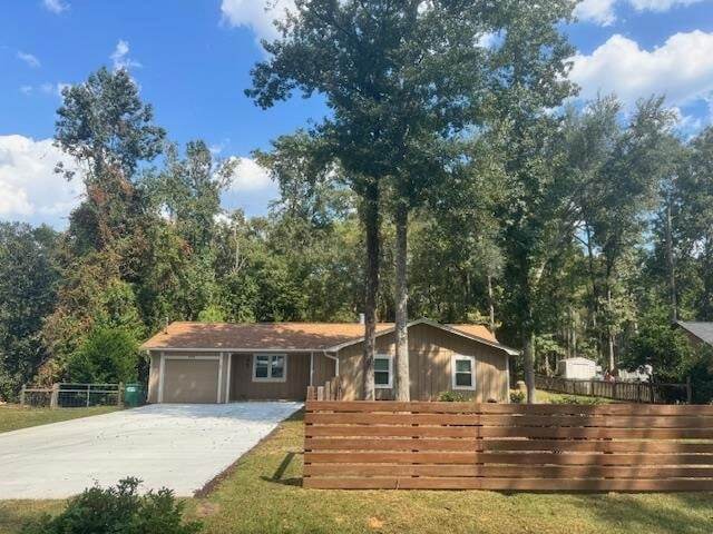 property at 3326 Lucky Debonair Trail