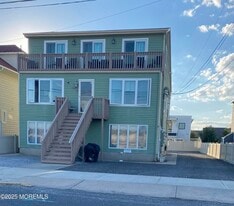1105 N Ocean Ave in Seaside Park, NJ - Building Photo