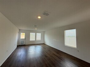2320 Willkomen Wy in Pflugerville, TX - Building Photo - Building Photo