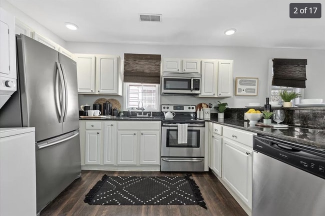 208 Line St in Charleston, SC - Building Photo - Building Photo