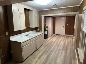 1611 Sisco Dr in Springdale, AR - Building Photo - Building Photo