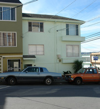 100 E Moltke St in Daly City, CA - Building Photo - Building Photo