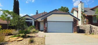 7337 Canyon Run Dr in El Paso, TX - Building Photo