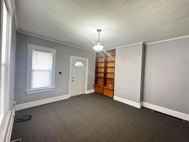 617 E Main St, Unit A in Lancaster, OH - Building Photo - Building Photo