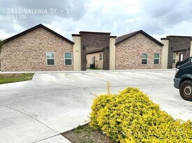 3911 Valeria St, Unit 1 in Edinburg, TX - Building Photo