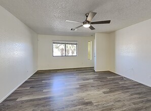 3098 McCulloch Blvd N in Lake Havasu City, AZ - Building Photo - Building Photo