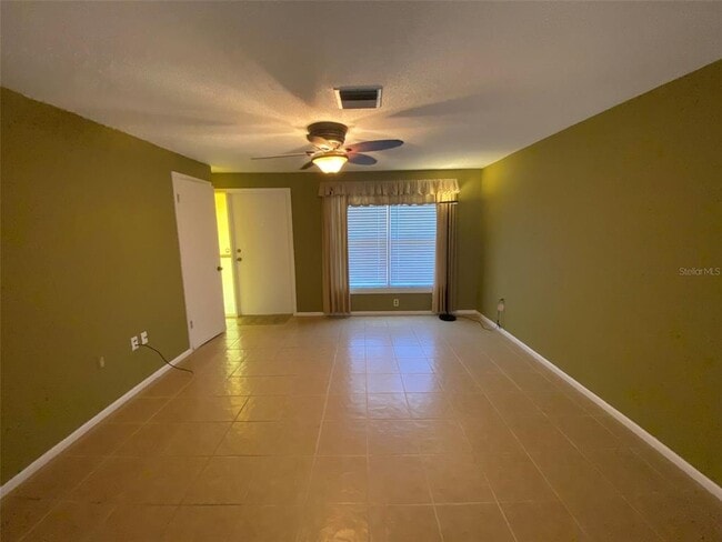 505 Fairview Ave NW in Port Charlotte, FL - Building Photo - Building Photo
