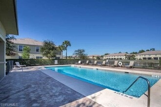 9093 Gervais Cir, Unit 1905 in Naples, FL - Building Photo - Building Photo
