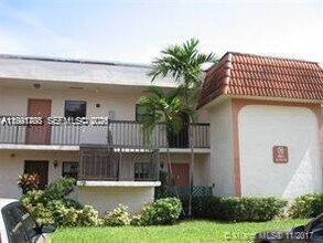 850 NE 209th Terrace in North Miami Beach, FL - Building Photo - Building Photo