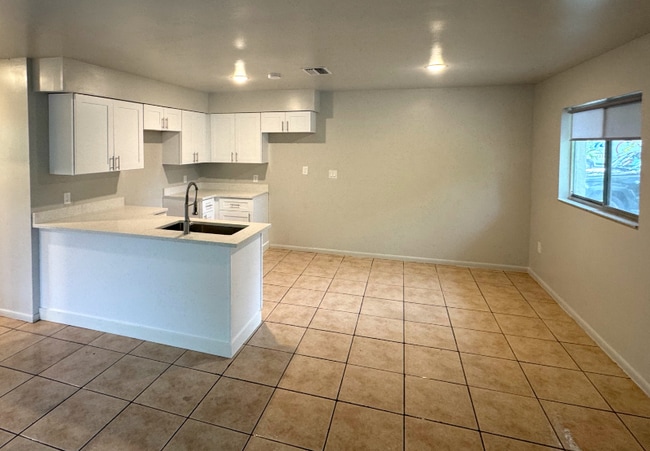 2188 Arden St in Ft. Myers, FL - Foto de edificio - Building Photo