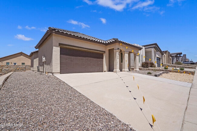 245 Hunstanton St in Horizon City, TX - Building Photo - Building Photo