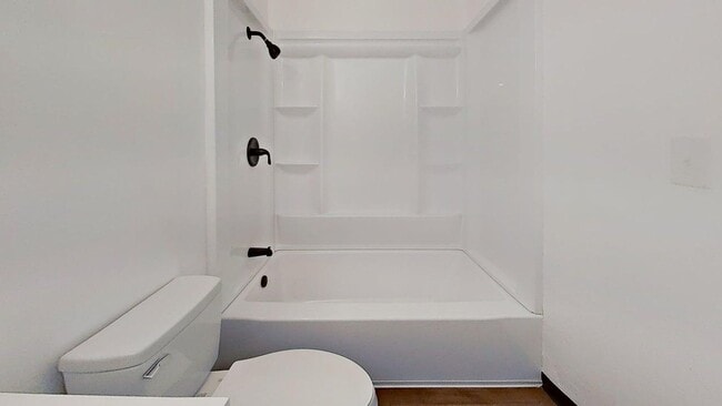 property at 4907 N Illinois Ave