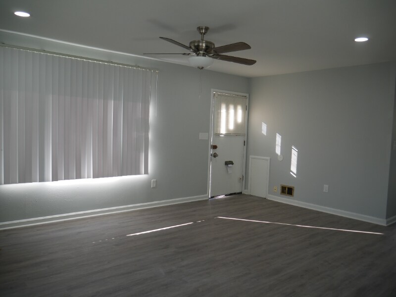 2312 Wintergreen Ave in District Heights, MD - Foto de edificio