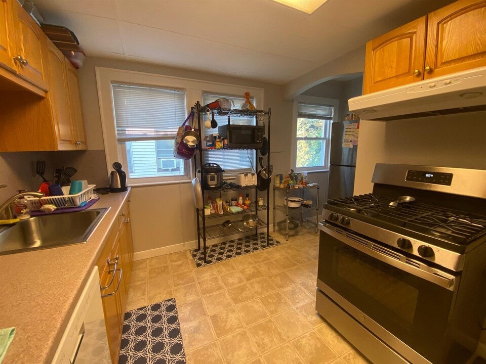 76 Endicott Ave in Somerville, MA - Building Photo