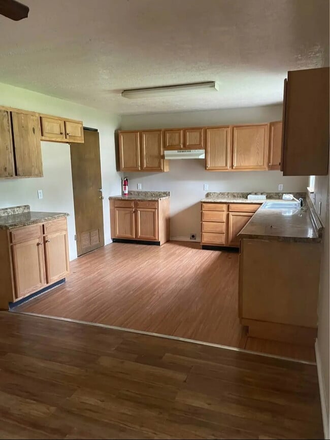 401 N C St in Duncan, OK - Building Photo - Building Photo