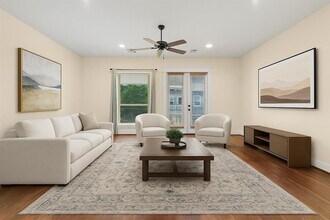 5507 Larkin St in Houston, TX - Foto de edificio - Building Photo