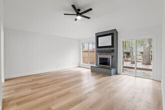 22 Braemar Forest St in Spring, TX - Building Photo - Building Photo