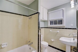 914 E 32nd St in Austin, TX - Building Photo - Building Photo