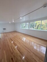 4656 W 87th St in Chicago, IL - Building Photo - Building Photo