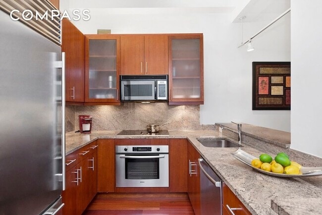 80 John St, Unit 5G in New York, NY - Building Photo - Building Photo