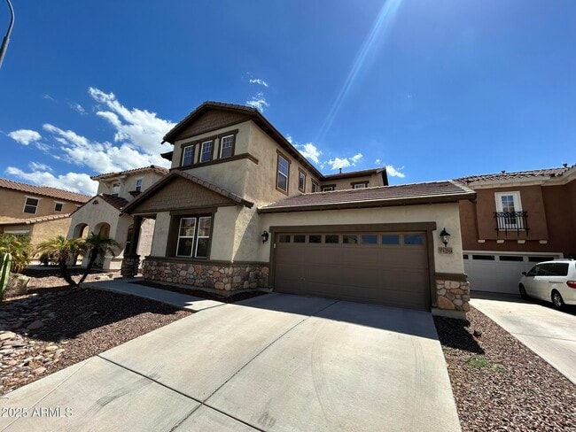 property at 1129 E Park Ave
