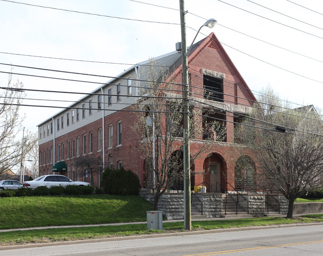 550 Fletcher Ave in Indianapolis, IN - Building Photo - Building Photo