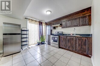 22 Culver Ln in Toronto, ON - Building Photo - Building Photo