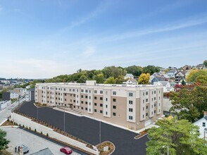 100 Wall St in Worcester, MA - Foto de edificio - Building Photo