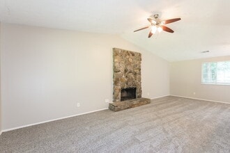 1103 Sandune Dr in Norcross, GA - Building Photo - Building Photo