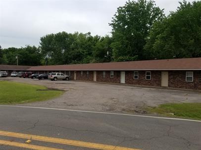 915 N Harmony Rd in Clarksville, AR - Building Photo