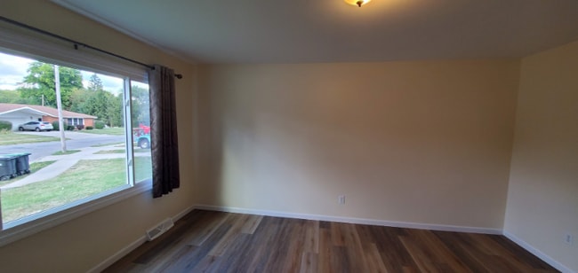 5389 Aspen Ave in Portage, IN - Building Photo - Building Photo