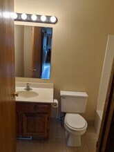 3206 S Cedar Ave in Holmen, WI - Foto de edificio - Building Photo