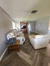 3397 Christopher St in West Palm Beach, FL - Building Photo - Building Photo